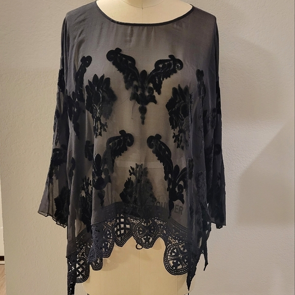 4 Love & Liberty Burnout Blouse - Picture 1 of 9